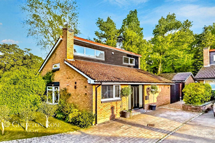 4 Bedroom Detached House For Sale In Burleigh Lane, Ascot, SL5
