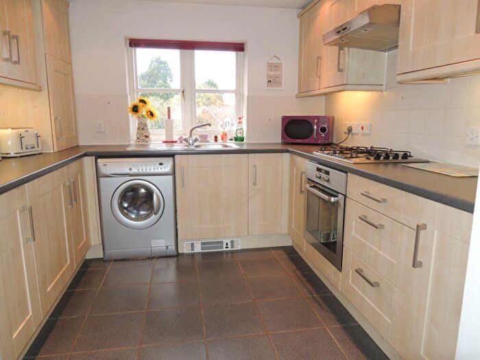 1 Bedroom Flat To Rent In Hythe, CO2