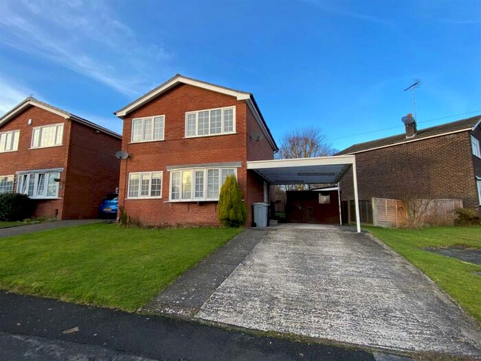 3 Bedroom Detached House To Rent In St Austell Avenue, Macclesfield, SK10