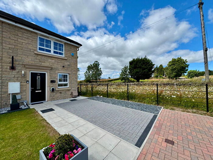 2 Bedroom Semi Detached House For Sale In Dunford Drive, Penistone, Sheffield, S36