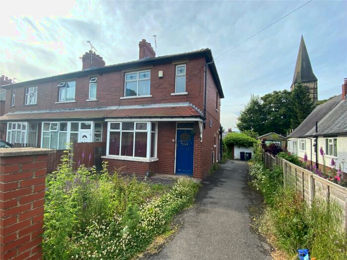 Houses for sale & to rent in BD13 3DW, Currerbell Mews, Thornton And