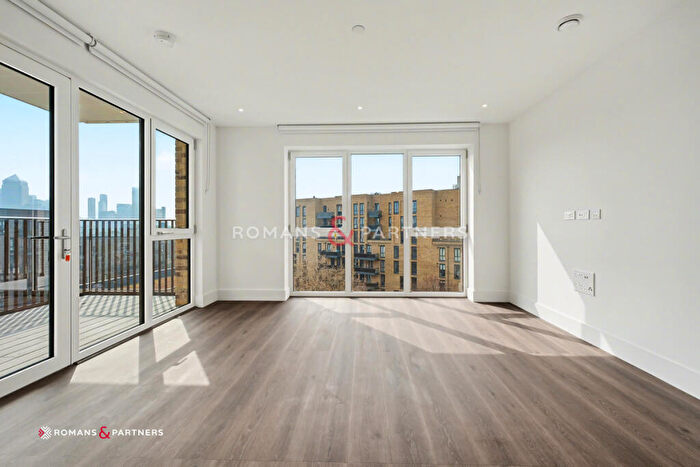 2 Bedroom Apartment To Rent In Bow View Apartments, Bow Green, E3