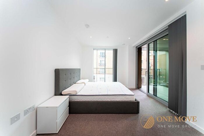 1 Bedroom Apartment To Rent In Jacquard Point, The Silk District, E1