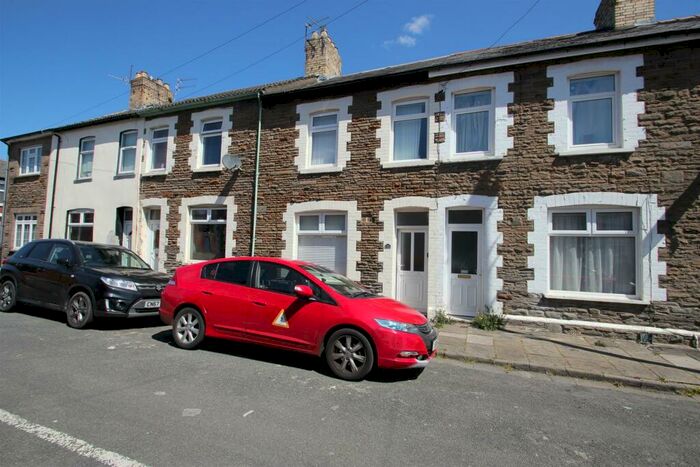 1 Bedroom Apartment To Rent In Florentia Street, CF24