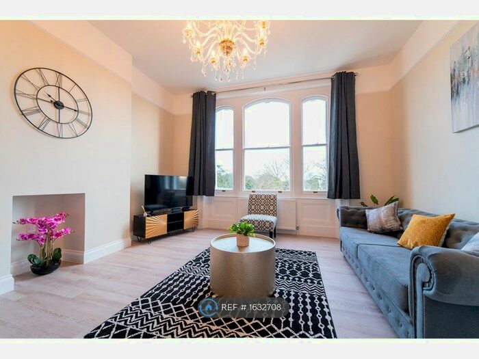 2 Bedroom Flat To Rent In Calthorpe House, Great Yarmouth, NR30