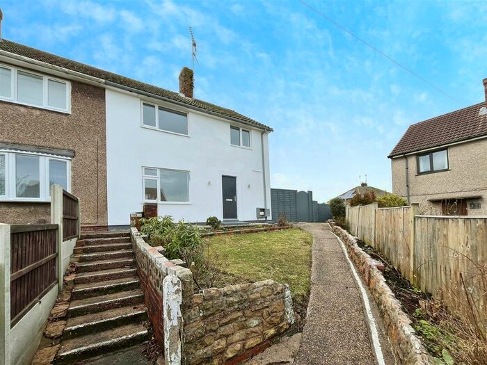 3 Bedroom Semi-Detached House To Rent In Preston Road, Rainworth, Mansfield, NG21