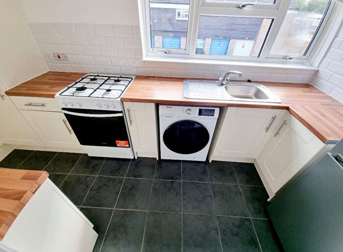 1 Bedroom Flat To Rent In Trumper Road, Stevenage, SG1