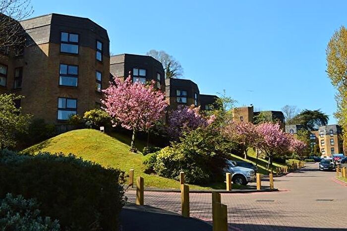 2 Bedroom Apartment To Rent In Bedroom Apartment St Floor In Godalming, GU7