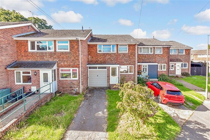 3 Bedroom Terraced House For Sale In The Spinney, Waterlooville, Hampshire, PO8