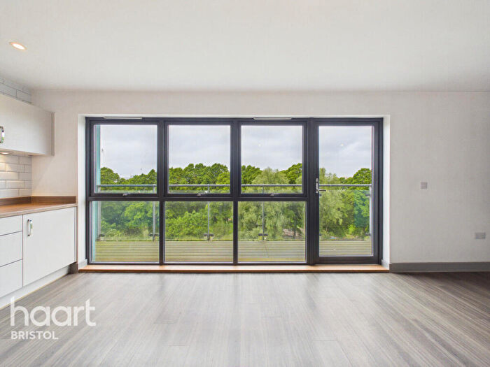 2 Bedroom Flat For Sale In Paintworks, Bristol, BS4