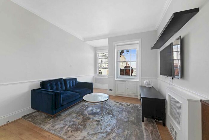 2 Bedroom Flat To Rent In North Audley Street, Mayfair, W1K