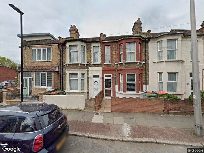4 Bedroom Terraced House To Rent In Park Grove, London, E15