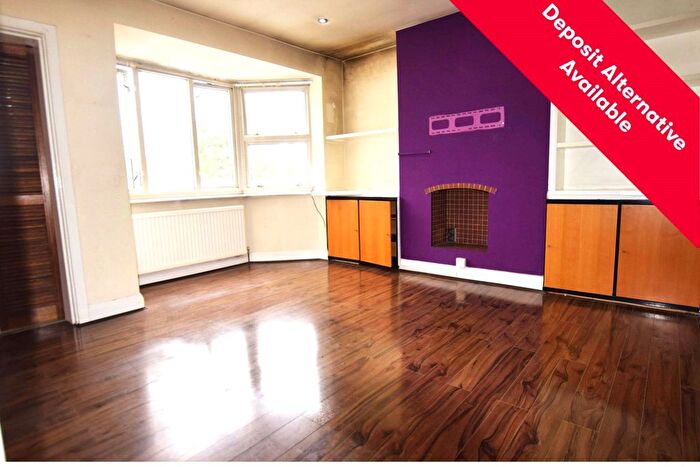 2 Bedroom Maisonette To Rent In Wells Drive, London, NW9