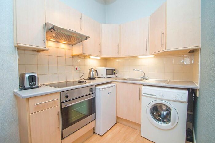 1 Bedroom Flat For Sale In / Hermand Street, Edinburgh, EH11