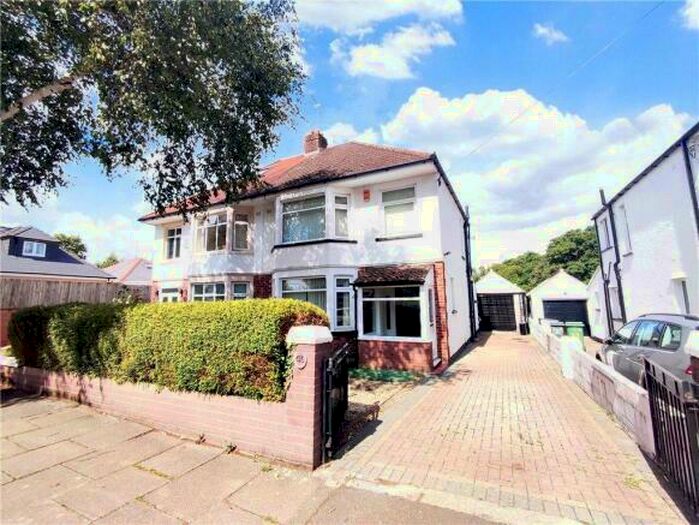 3 Bedroom Semi-Detached House To Rent In Dan-yr-Heol, Cyncoed, Cardiff, CF23
