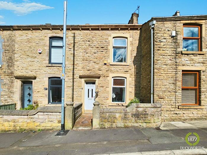 3 Bedroom Terraced House For Sale In Cemetery Road, Darwen, BB3