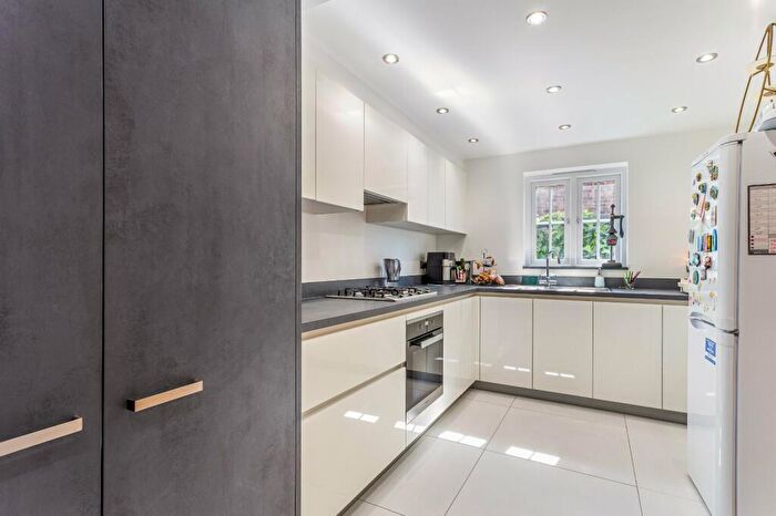 5 Bedroom Detached House For Sale In Butlers Court Road, Beaconsfield, Buckinghamshire, HP9