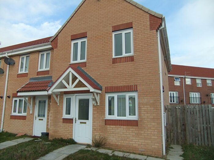 3 Bedroom End Of Terrace House To Rent In Sandford Close, Wingate, TS28