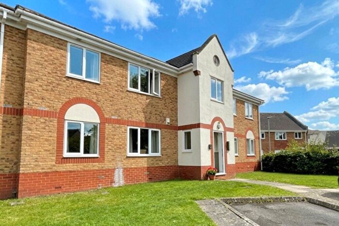 1 Bedroom Apartment For Sale In Swan Drive, Trowbridge, BA14