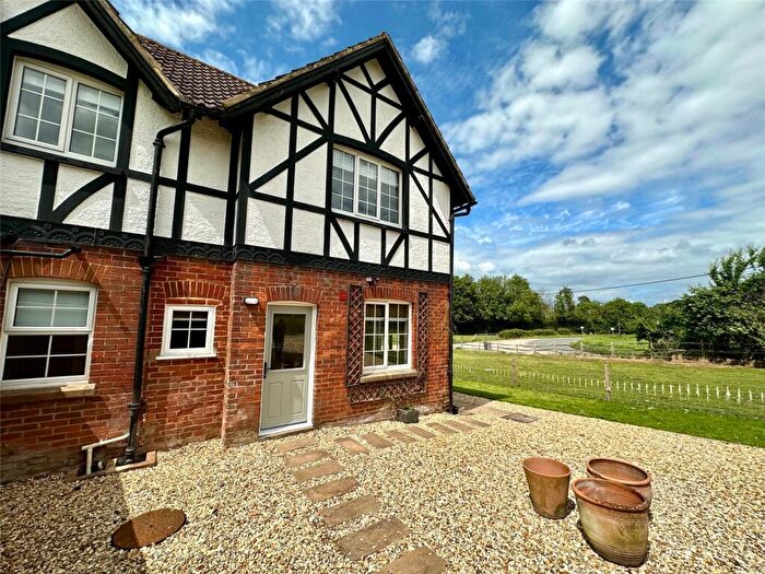 3 Bedroom Semi Detached House To Rent In Horsebridge Farm Cottages, Kings Somborne, Stockbridge, Hampshire, SO20