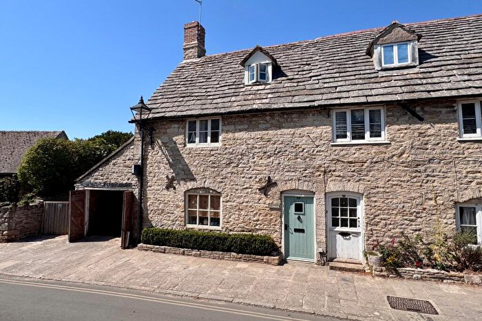3 Bedroom End Of Terrace House For Sale In Corfe Castle, BH20