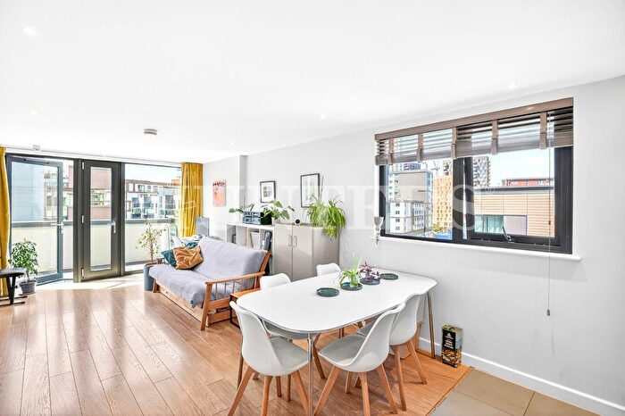 2 Bedroom Flat For Sale In Egret Heights, Tottenham, N17