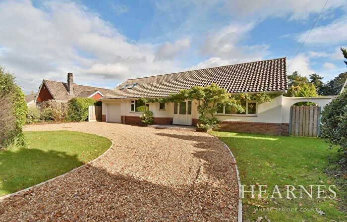 3 Bedroom Chalet For Sale In West Moors Road, Ferndown, BH22
