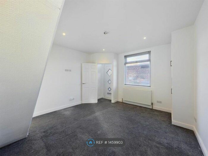 2 Bedroom Terraced House To Rent In Mill Lane, Scarborough, YO12