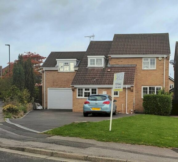 4 Bedroom Detached House For Sale In Farndale Drive, Guisborough, TS14