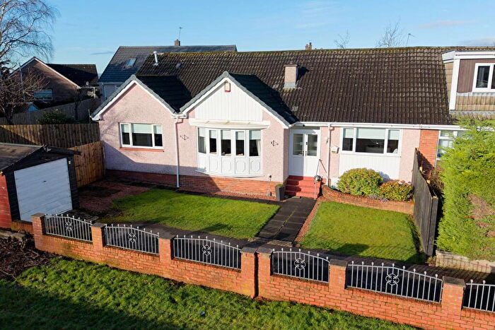 4 Bedroom Semi-Detached Bungalow For Sale In Hillview Crescent, Uddingston, G71