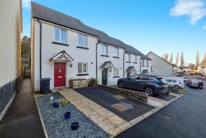 2 Bedroom End Of Terrace House For Sale In Horseshoe Drive, Newton Abbot, Devon, TQ12
