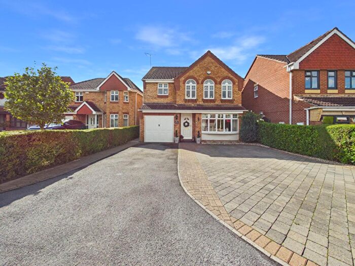 4 Bedroom Detached House For Sale In Chatsworth Avenue, Pontefract, WF8