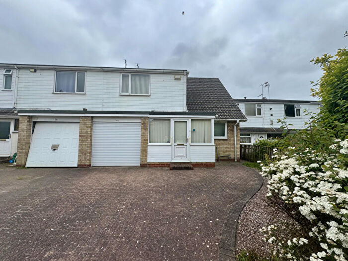 3 Bedroom Semi-Detached House For Sale In All Hallows Road, Walkington, HU17