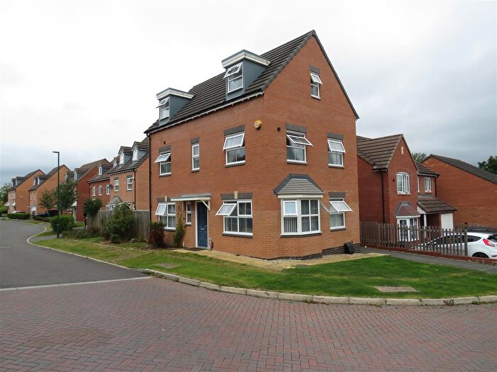 4 Bedroom Detached House To Rent In Swan Drive, Kingshurst, Birmingham, B37