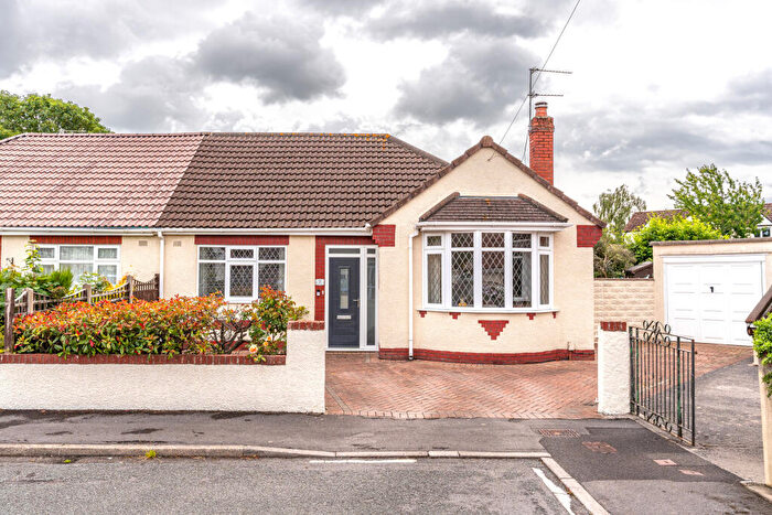 3 Bedroom Semi-Detached Bungalow For Sale In Quakers Close, Bristol, Gloucestershire, BS16