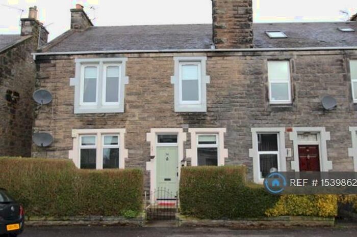 3 Bedroom Flat To Rent In Brucefield Avenue, Dunfermline, KY11