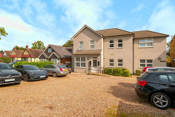 1 Bedroom Flat To Rent In Pinewood Mews, Laleham Road, Shepperton, TW17