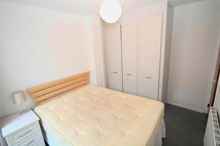 1 Bedroom Flat To Rent In North Thirteenth Street, Milton Keynes, MK9