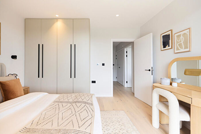 1 Bedroom Flat To Rent In Coverdale Road, London, NW2