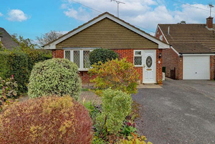 3 Bedroom Bungalow For Sale In Oakengrove Close, Holmer Green, High Wycombe, Buckinghamshire, HP15