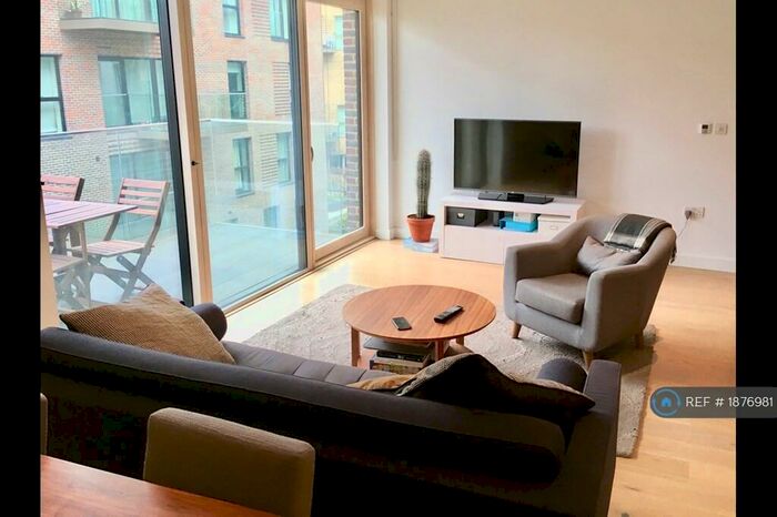 1 Bedroom Flat To Rent In Victory Place, London, SE17