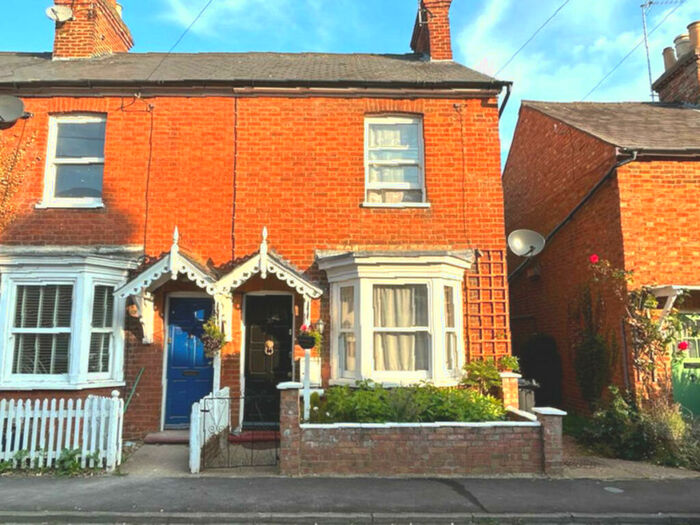 3 Bedroom End Of Terrace House To Rent In Russell Street, Woburn Sands, MK17