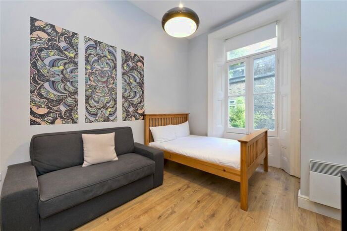 Studio To Rent In Collingham Place, London, SW5