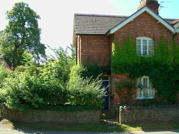 2 Bedroom Cottage To Rent In Woolstone, Gotherington, Cheltenham GL52