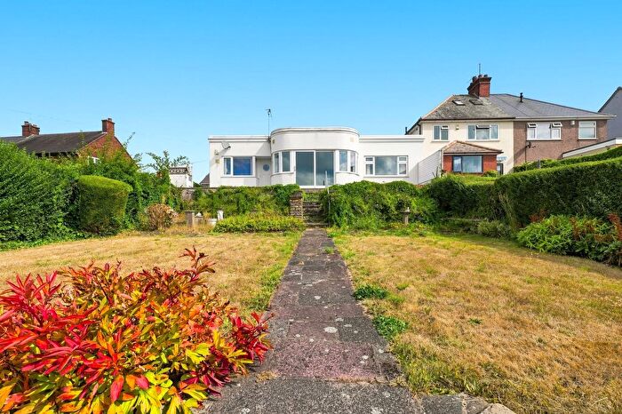 2 Bedroom Detached House For Sale In Brockwell Lane, Chesterfield, S40