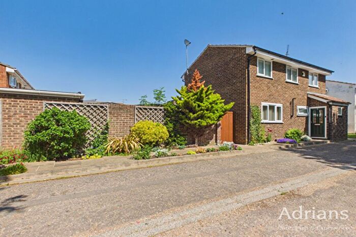 3 Bedroom End Of Terrace House For Sale In Bluebell Green, Springfield, CM1