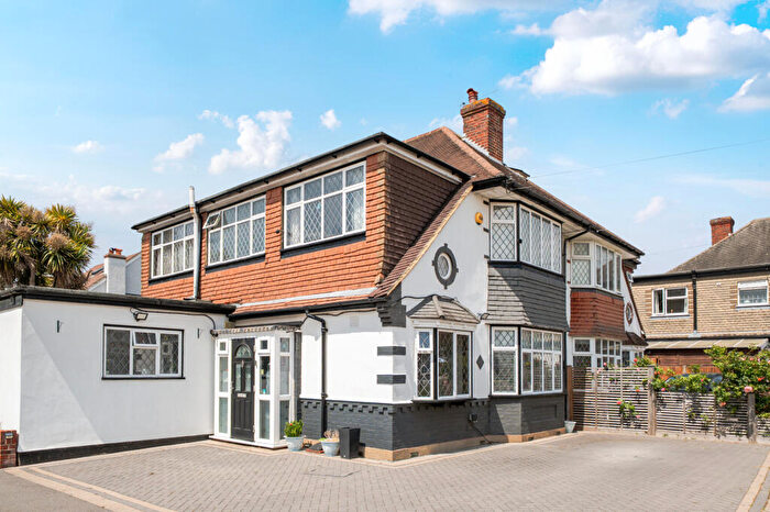 4 Bedroom House For Sale In Seaforth Gardens, Epsom, KT19
