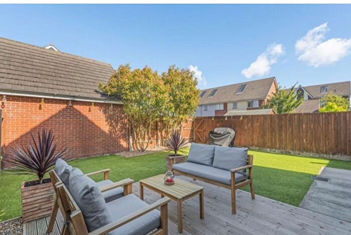 5 Bedroom Detached House To Rent In Henrietta Chase, Chatham, ME4