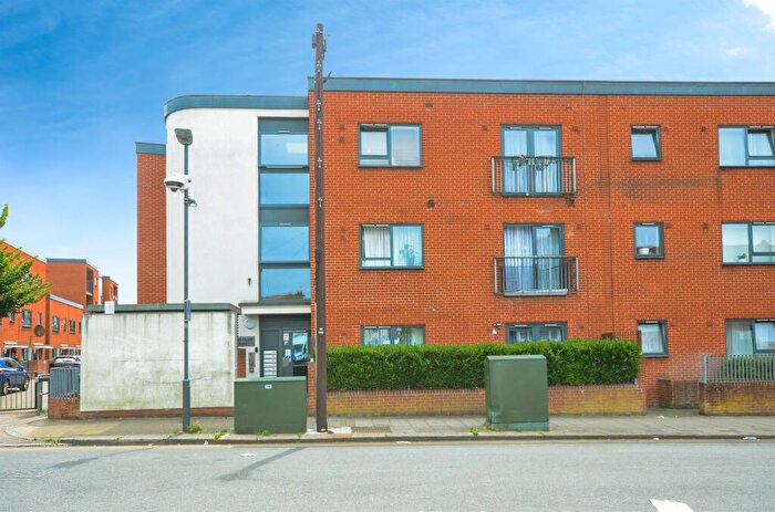 1 Bedroom Flat For Sale In Grant Road, Harrow, HA3