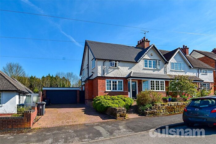 4 Bedroom Semi Detached House For Sale In Pineapple Road, Stirchley, Birmingham, West Midlands, B30